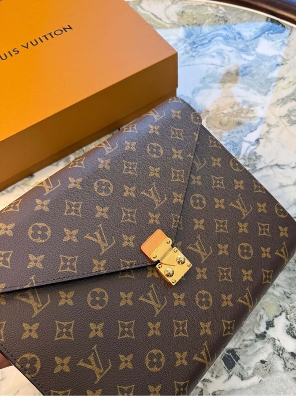 Louis Vuitton Brown Monogram Envelope Laptop Organizer - Picture 2 of 8